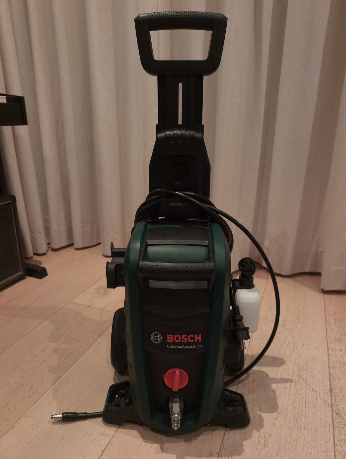 Bosch UniversalAquatak 125 Hogedrukreiniger
