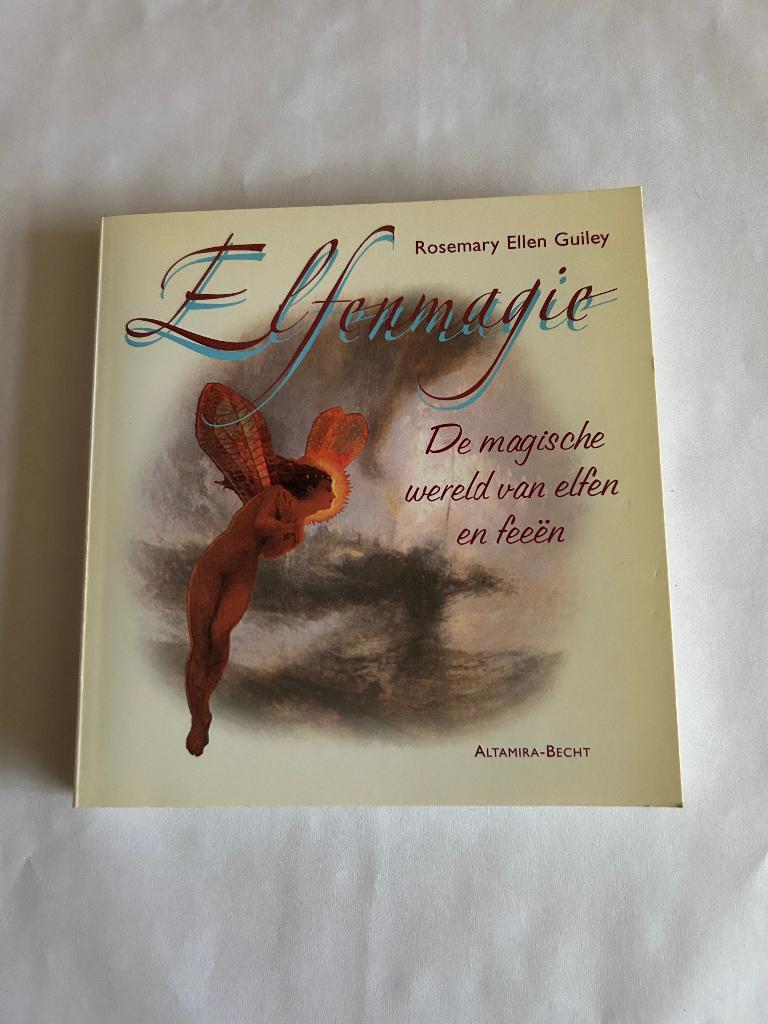 Elfenmagie door Rosemary Ellen Guiley, Ophalen of Verzenden, Zo goed als nieuw, Spiritualiteit algemeen, Overige typen