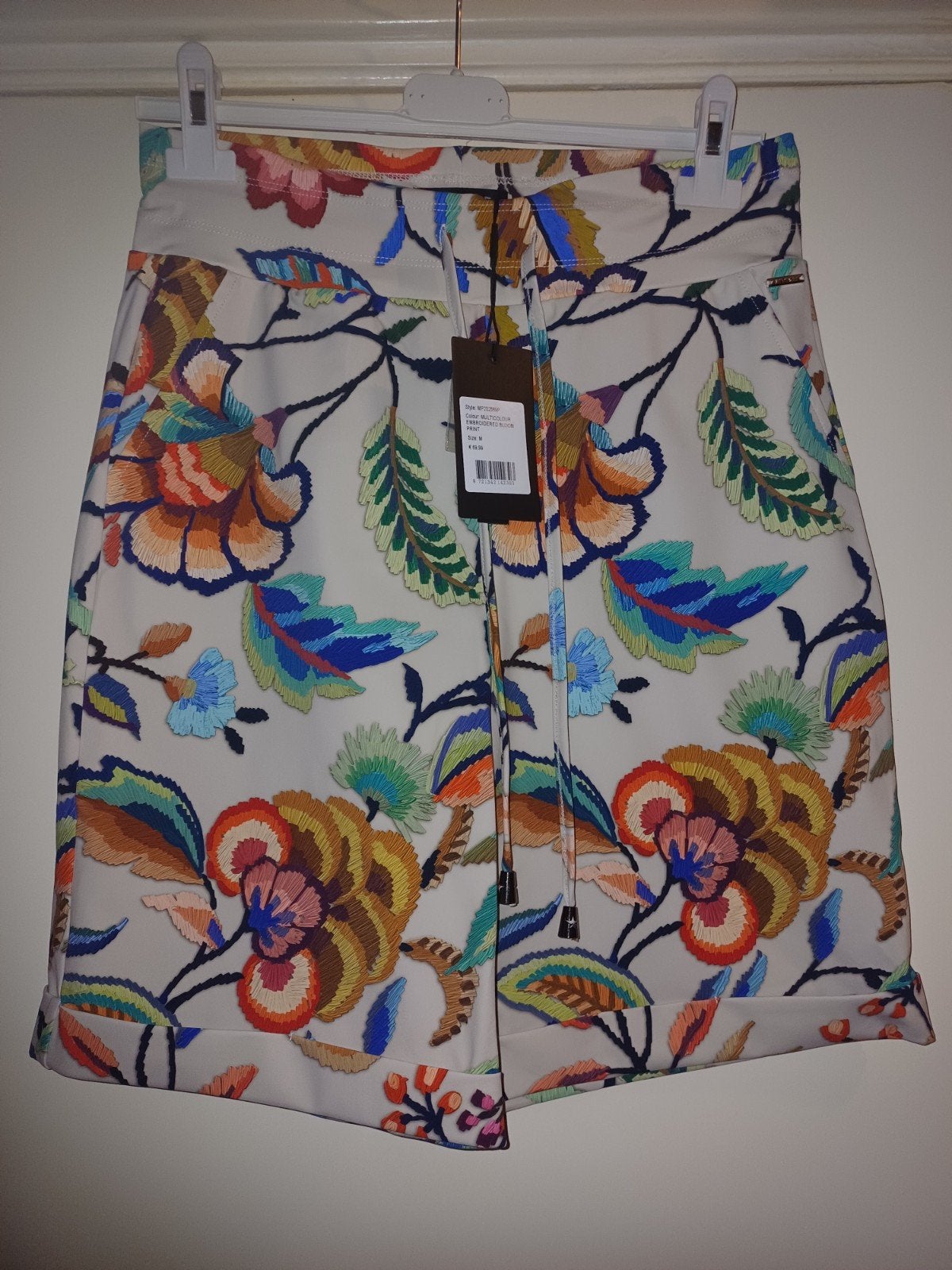 Mi piace travel Bermuda Multicolor Embroidery Bloom print, Kleding | Dames, Maat 38/40 (M), Mp, Meerkleurig, Nieuw