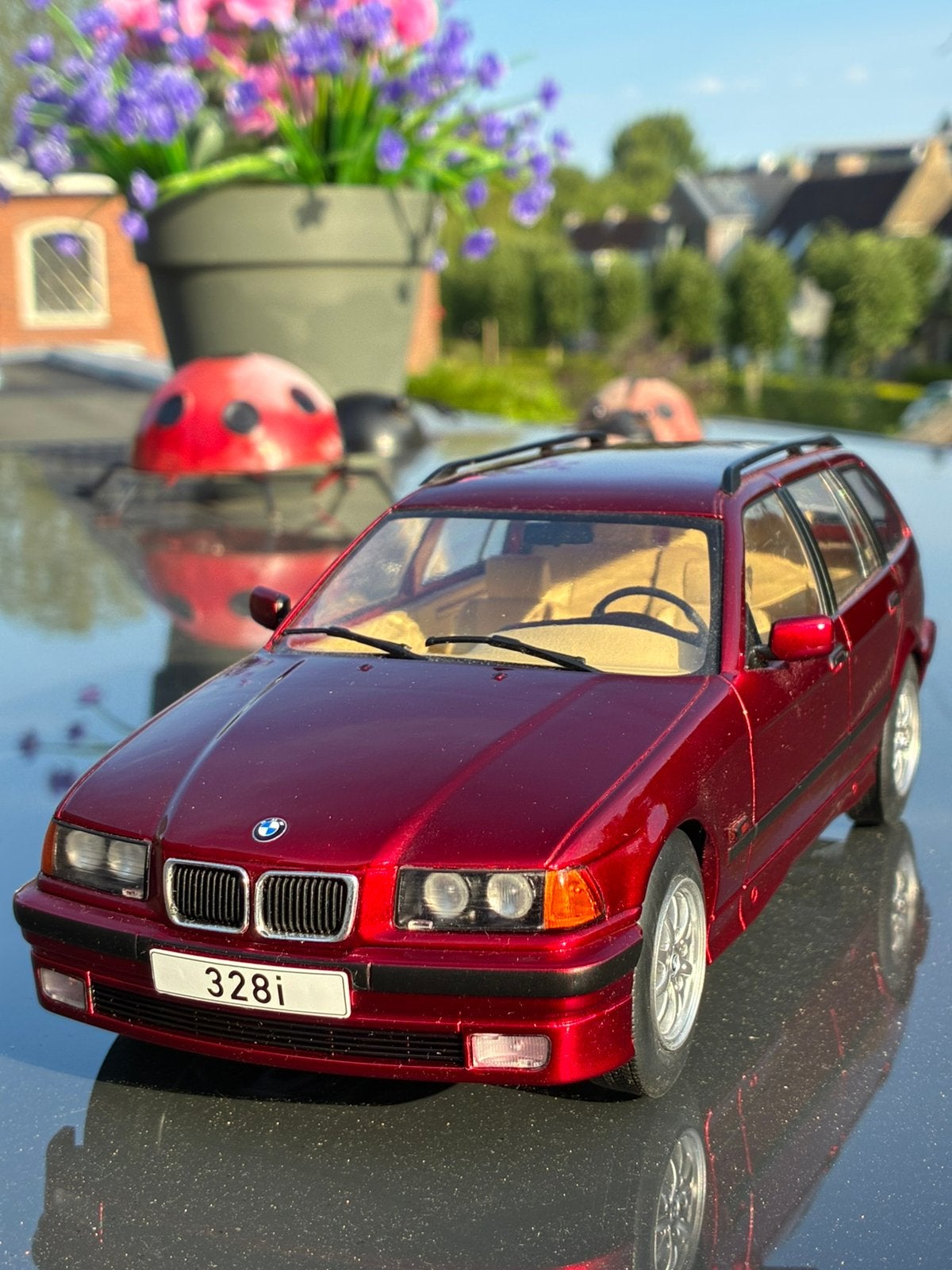 BMW 3 serie touring 1995 (e36) rood metallic schaal 1:18, Ophalen of Verzenden
