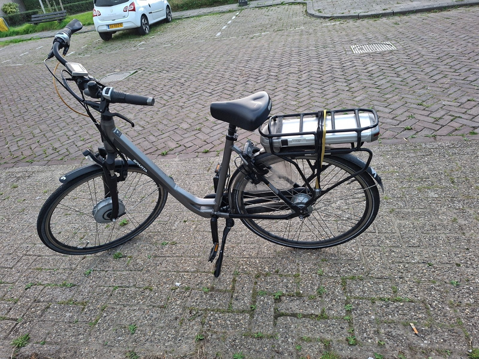 Elektrische fiets -  sparta defect maar accu werkt, Ophalen, Gebruikt, Minder dan 30 km per accu, Overige merken