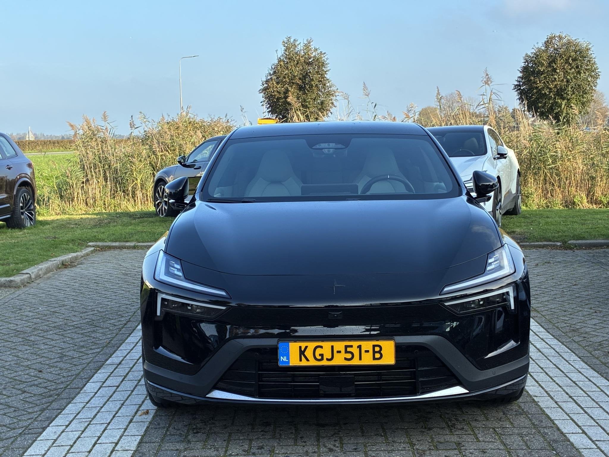 Polestar 4 Long Range Single motor Plus 100 kWh, Auto's, Automaat, Achterwielaandrijving, 100 kWh, Zwart