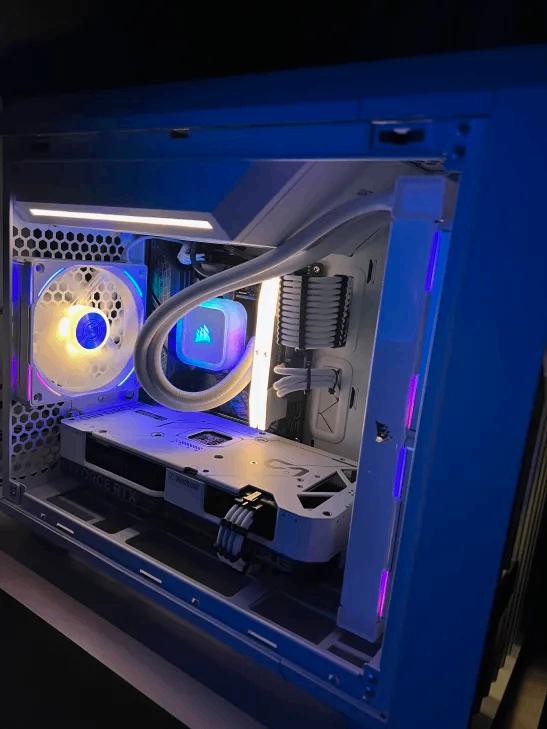 Gaming PC – i7 13e gen | RTX 4070 | 32GB RAM | 2TB SSD, Gebruikt, 32 GB, Zelf gebouwde pc, Virtual Reality