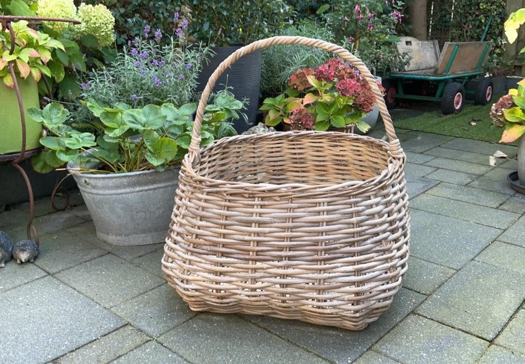Prachtige grote brocante Mand, Ophalen