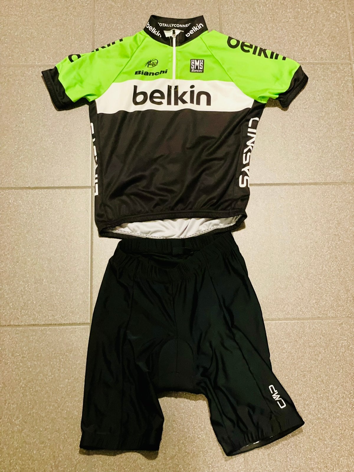 Wielrenkleding wielrenbroek fietsbroek wielrenshirt maat S, XXS, Kinderen, Ophalen of Verzenden, Zo goed als nieuw