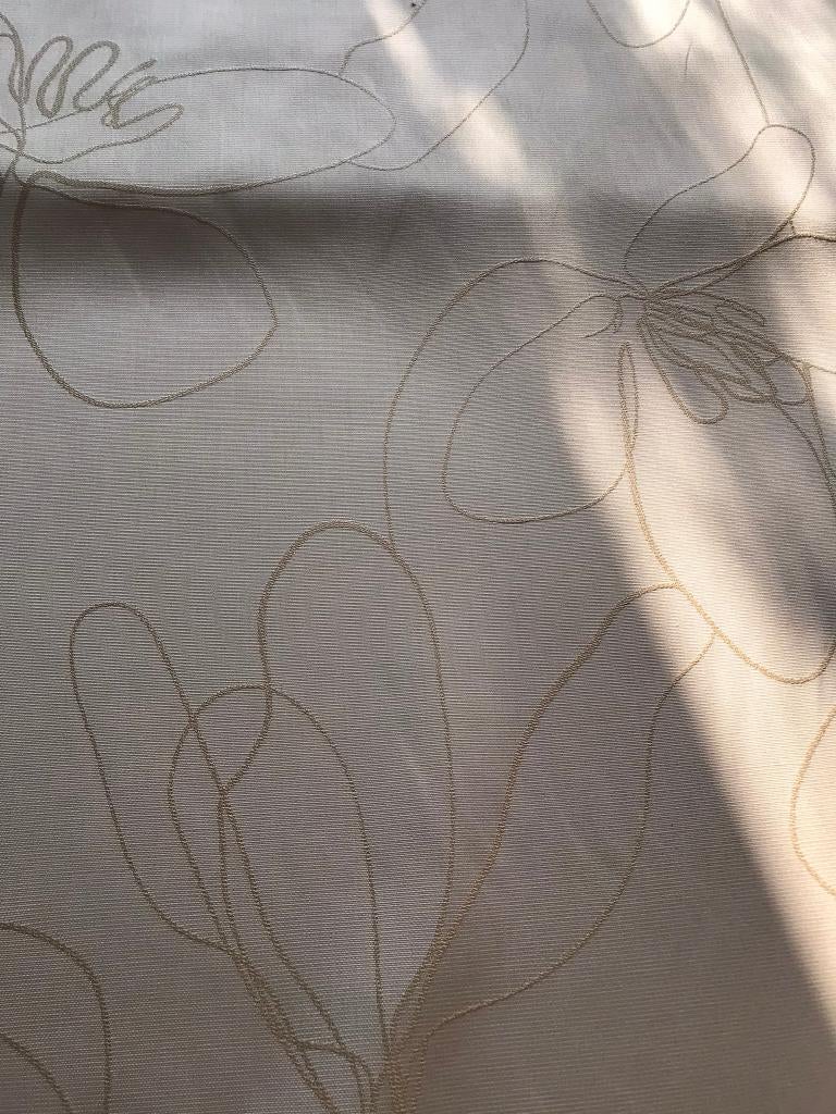 Beige stof met gouden bloemen #5, Hobby en Vrije tijd, Stoffen en Lappen, 120 cm of meer, Beige, Ophalen of Verzenden, Katoen