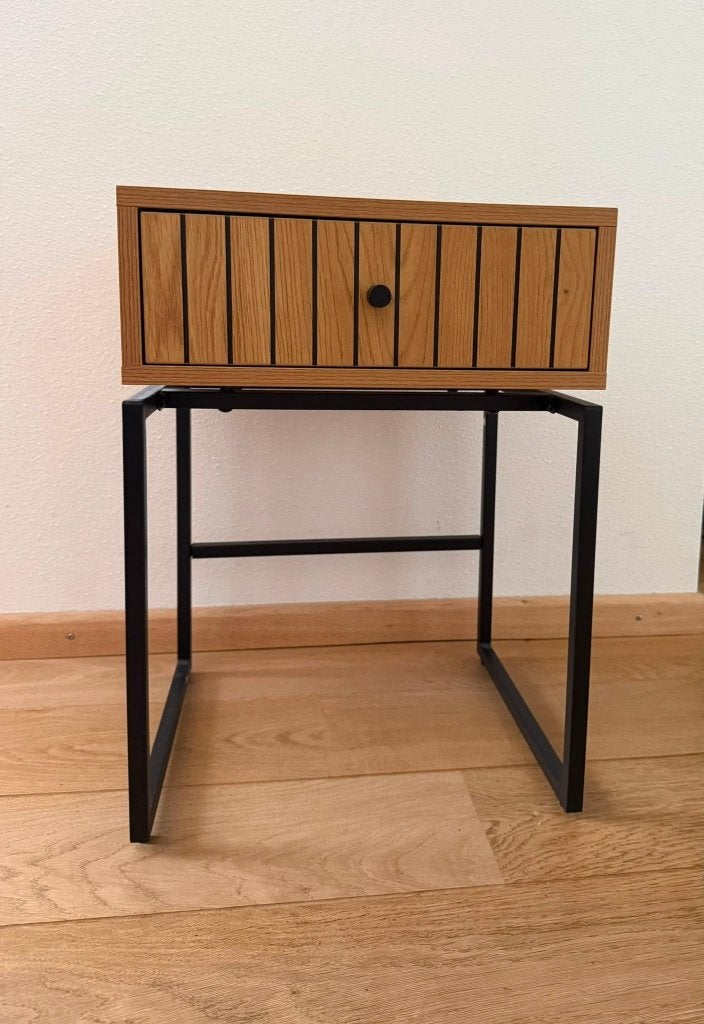 Nachtkastjes, Huis en Inrichting, Slaapkamer | Nachtkastjes, Ophalen, Minder dan 45 cm, 55 tot 70 cm, Zo goed als nieuw