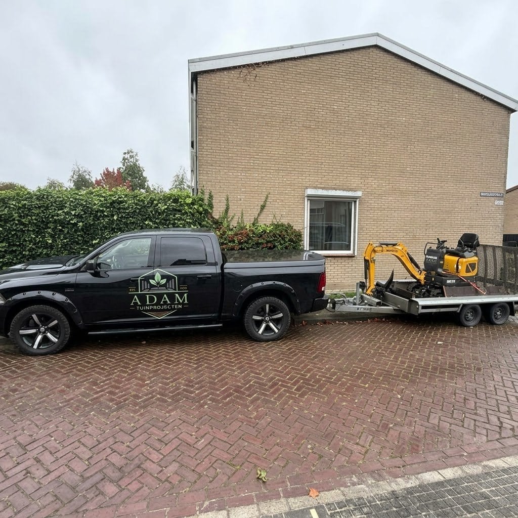 Graafmachine met maschinist of zonder  te huur, Bestrating