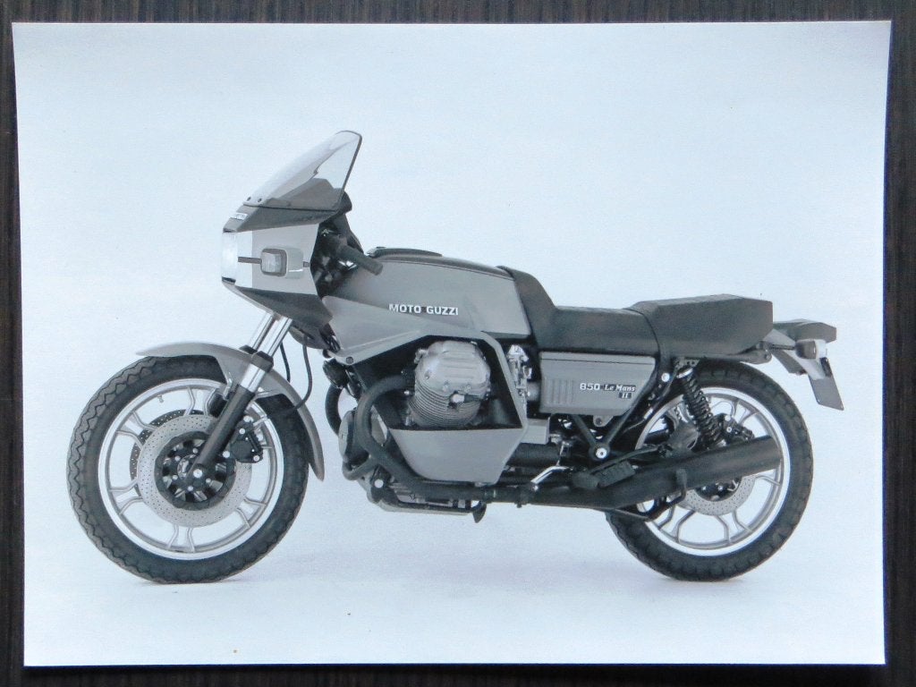 Persfoto Moto Guzzi 850 Le Mans II - side view - 1978, Verzenden, Moto Guzzi