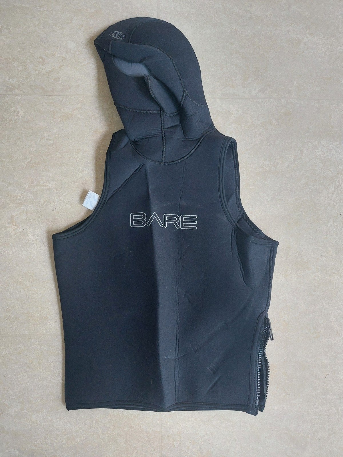 2 BARE Neopreen Duikvesten met Capuchon maat ML/MG, Wetsuit, BARE, Nieuw, Ophalen of Verzenden