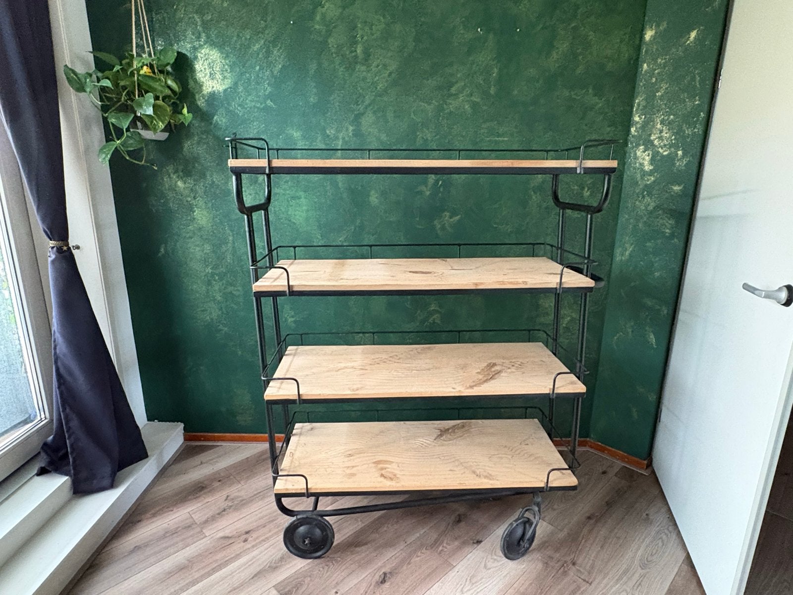 Luxe Vintage Bakkerskast op Wielen - Ruw Hout & Metaal, Ophalen, Gebruikt