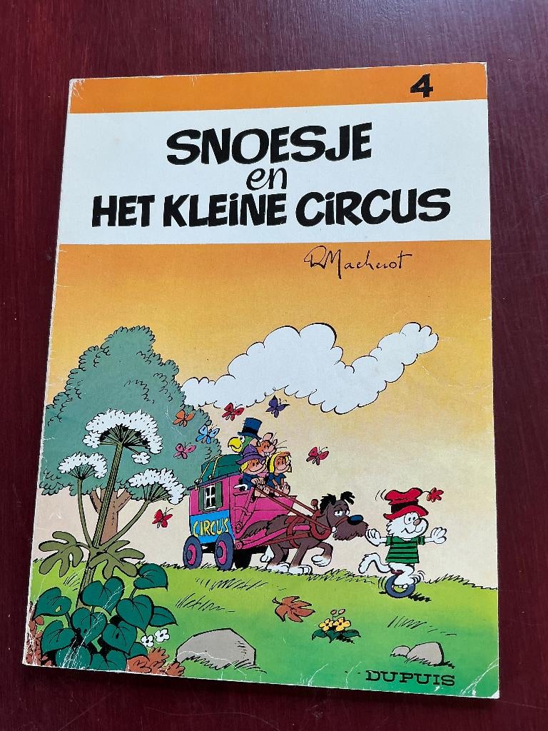 Snoesje 4, Eén stripboek, Ophalen of Verzenden, Gelezen