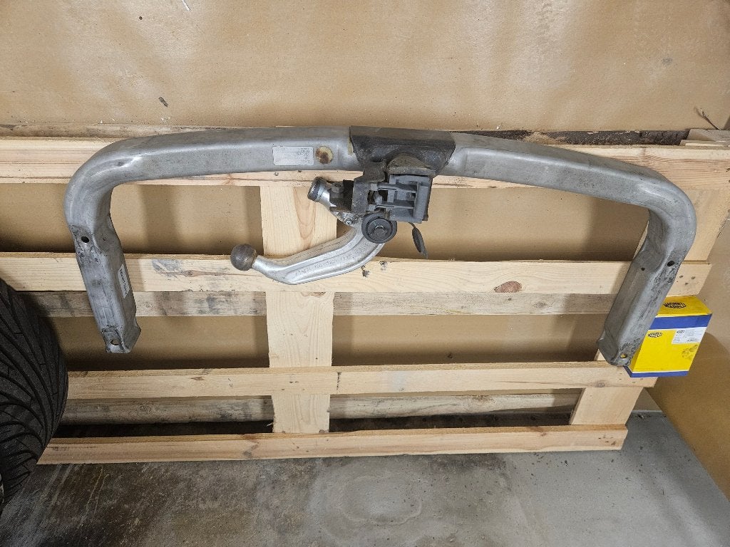 Afneembare trekhaak A4 B6 Avant incl kabelset en boekje, Ophalen, Gebruikt