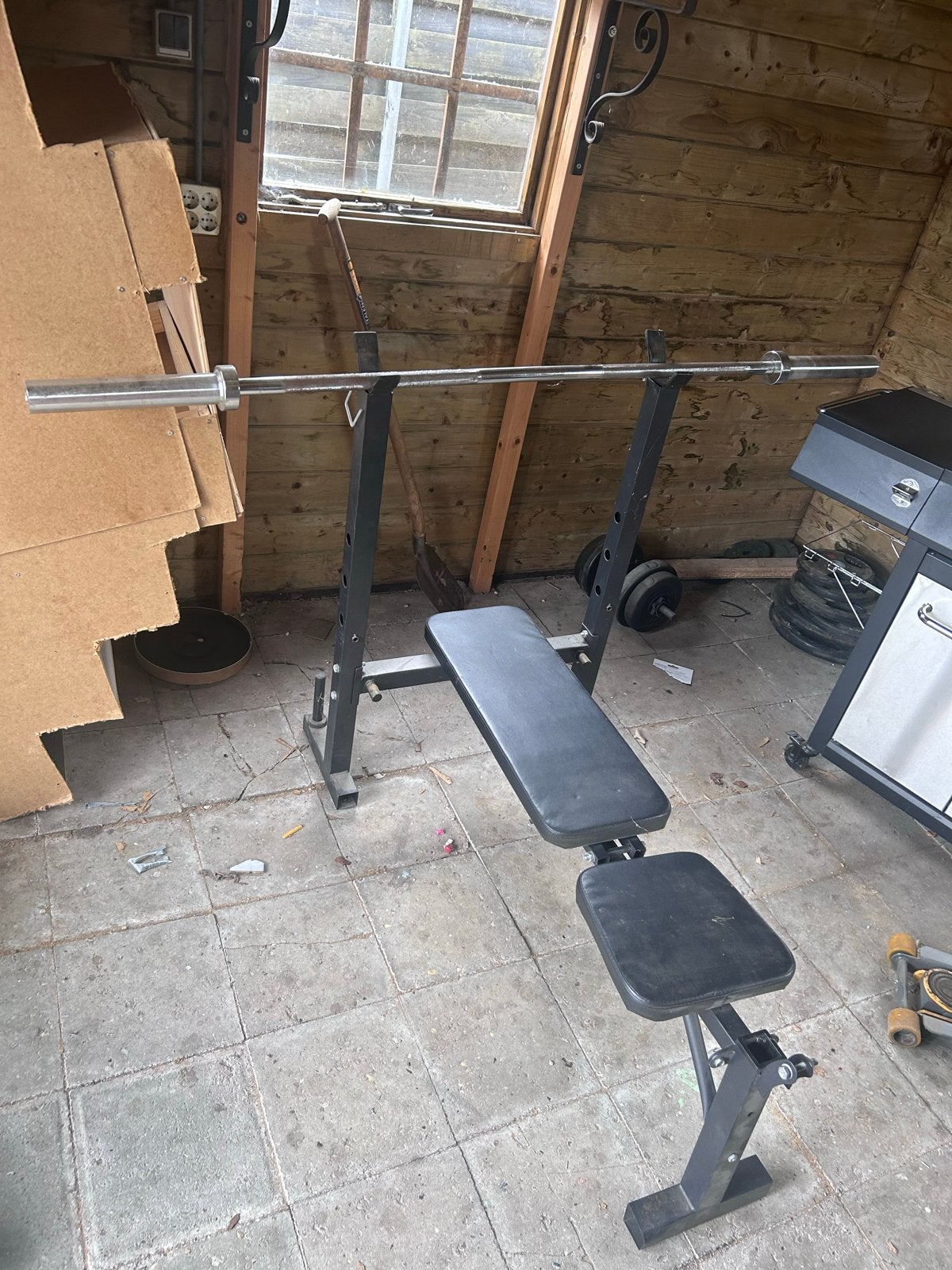 Brankdrukset 90kg met dumbells en accessoires, Ophalen, Gebruikt, Borst, Fitnessbank