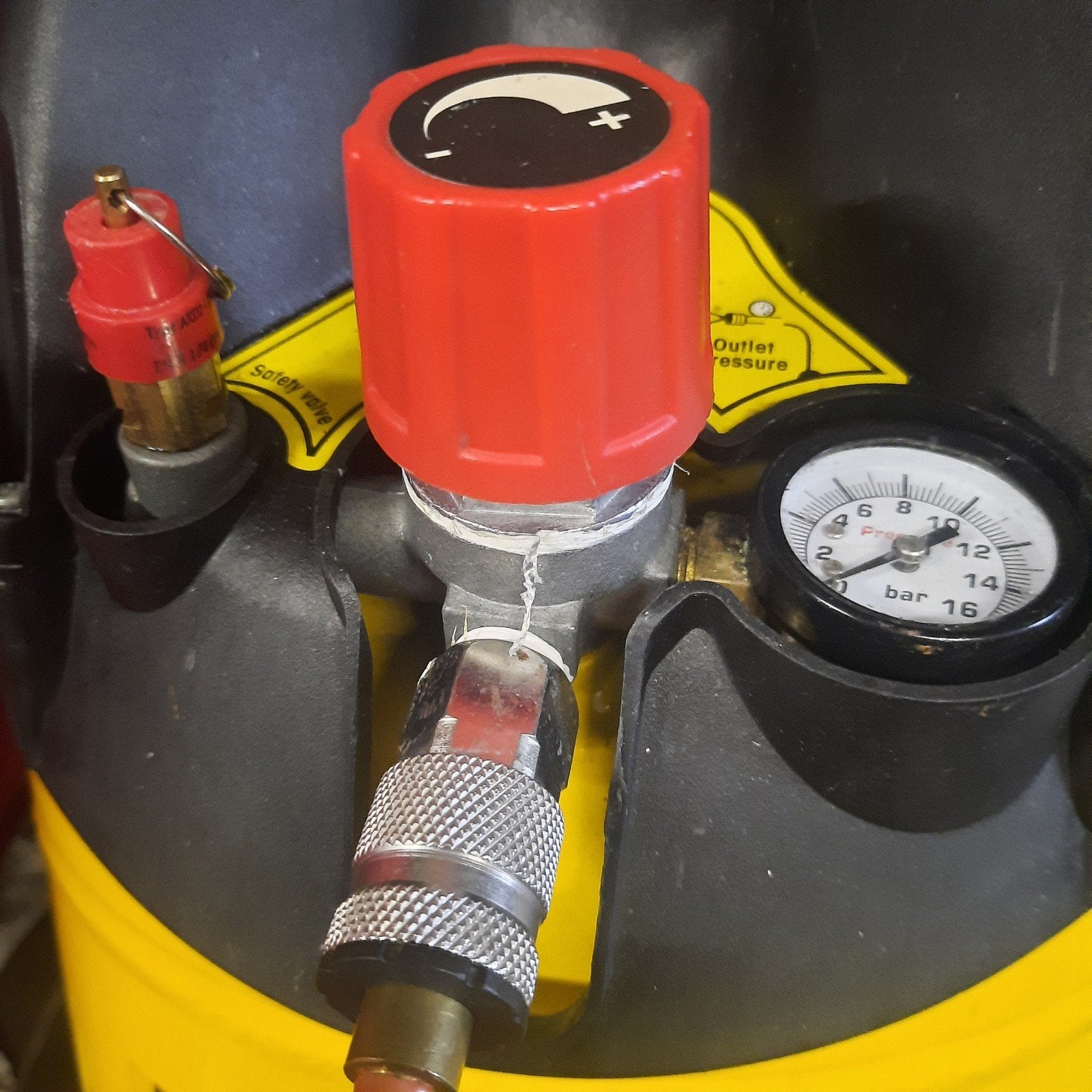 gezocht reduceerventiel compressor., Doe-het-zelf en Verbouw, Minder dan 25 liter, Ophalen, Gebruikt, Minder dan 200 liter/min