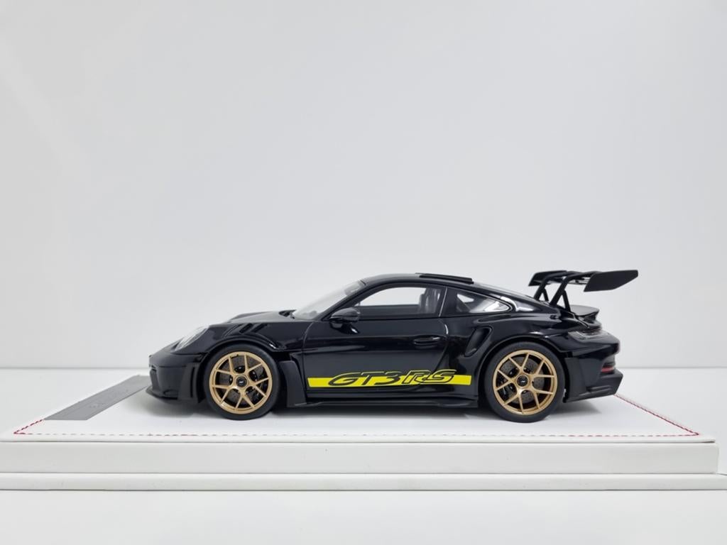 Ivy Merit
Porsche 911 (992) GT3 RS
1/25 1:18 Nieuw, Hobby en Vrije tijd, Modelauto's | 1:18, Ophalen of Verzenden, Nieuw, Auto