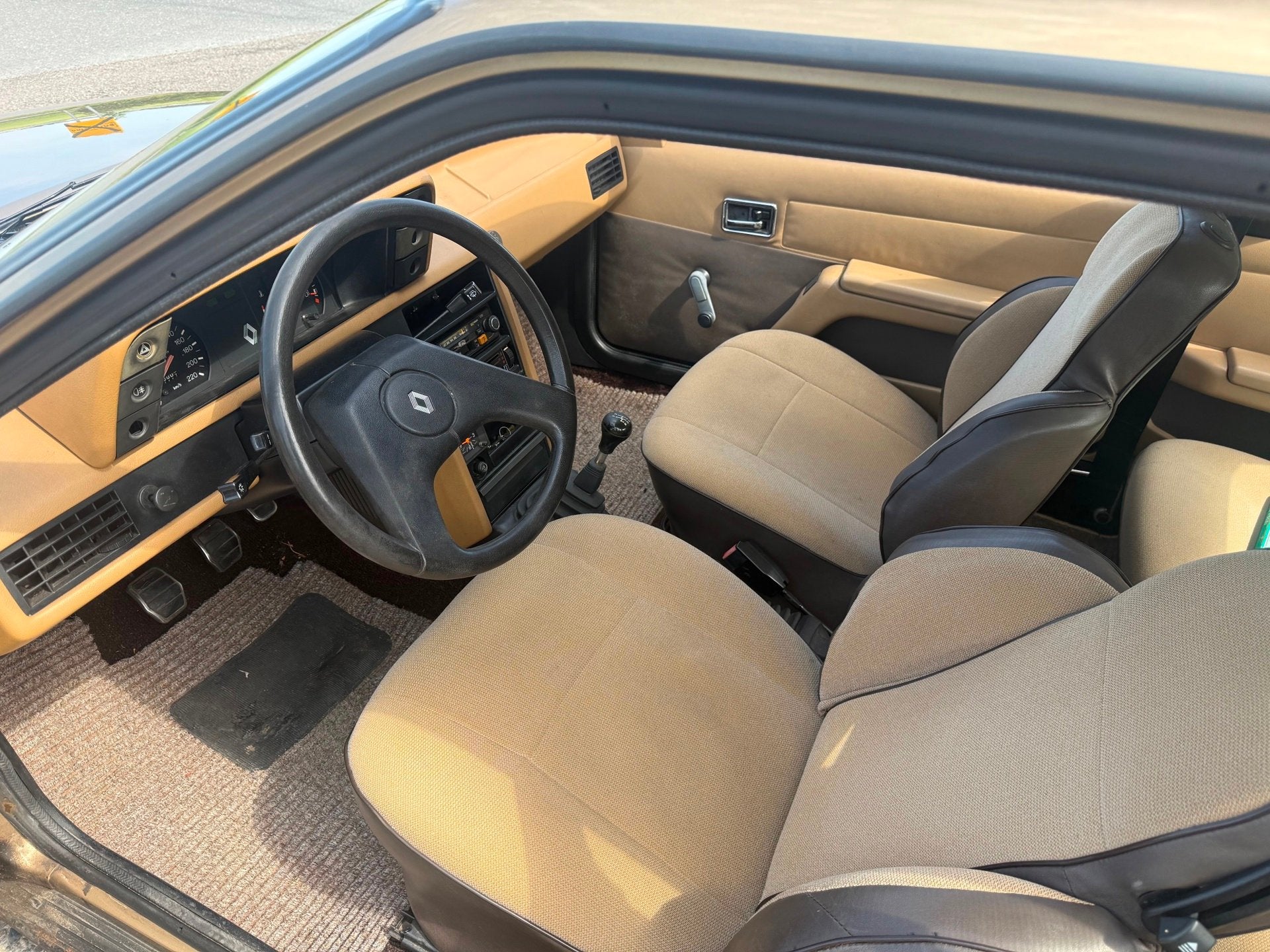 Renault Fuego TL UNIEK uit een privé collectie en heel netj, foto 7