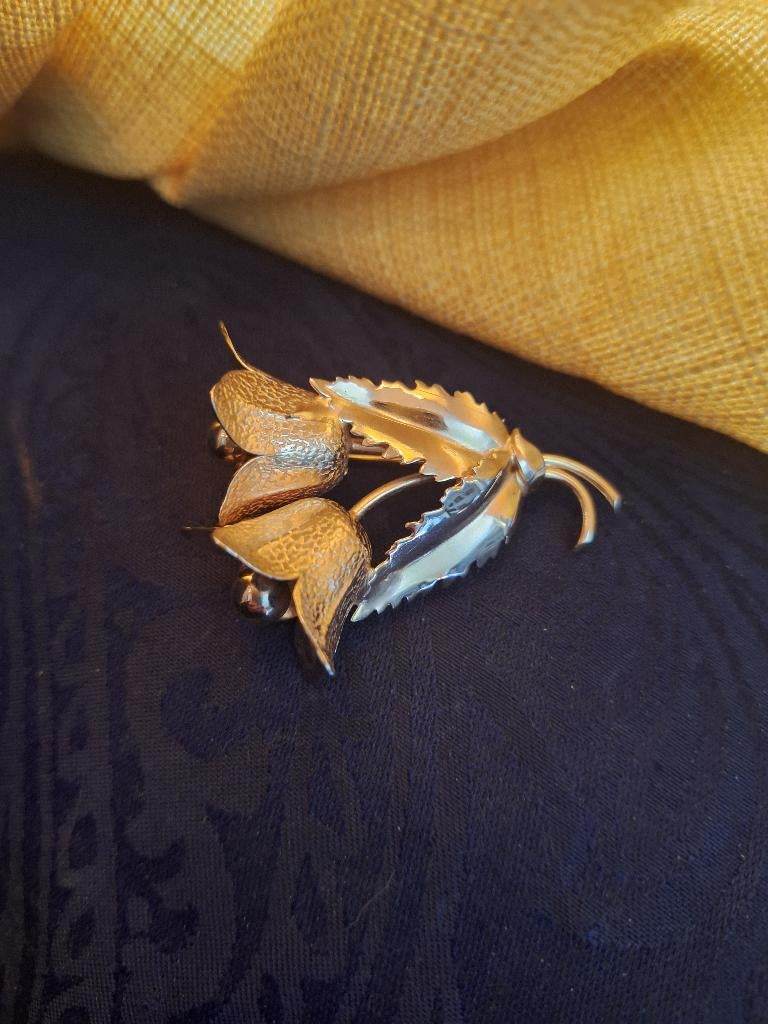 Flower Brooch, Ophalen, Overige materialen, 4 tot 7 cm, Zo goed als nieuw