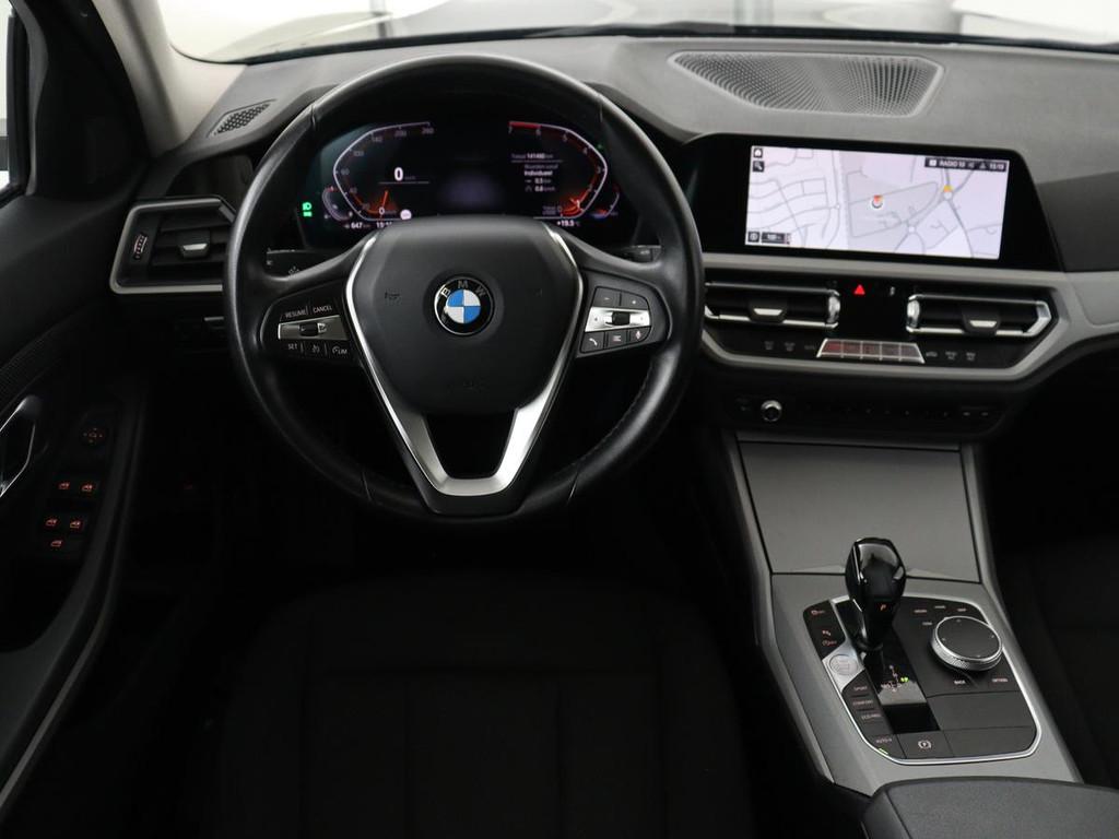 BMW 3-serie 320i Executive Edition | Panoramadak | Carplay |, Auto's, BMW, Automaat, 1998 cc, Gebruikt, Euro 6