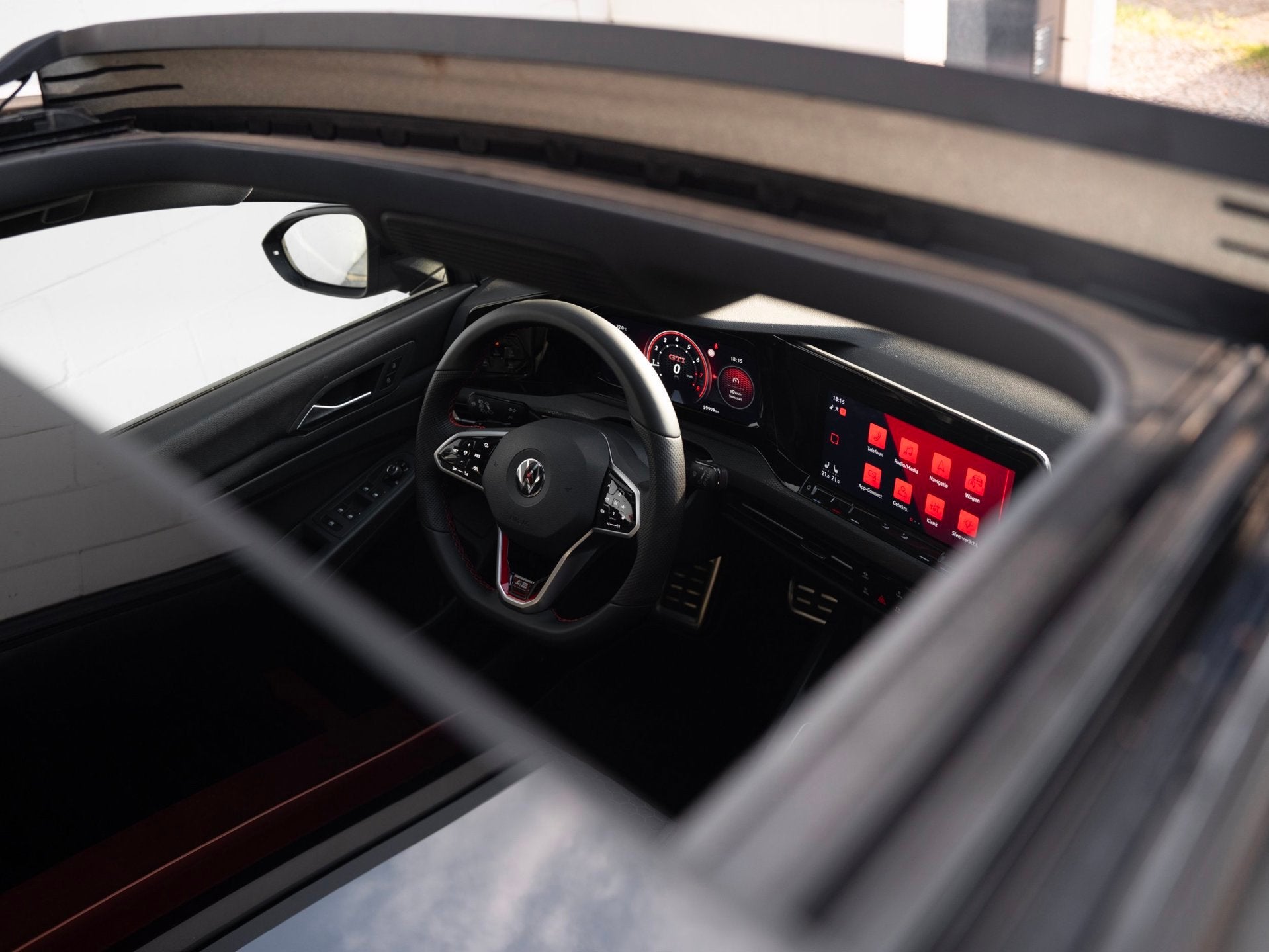 Volkswagen Golf 2.0 TSI GTI Clubsport 45 Jahre Akra/H&K/IQ-L, Auto's, Dealer onderhouden, Gebruikt, Zwart, 4 cilinders