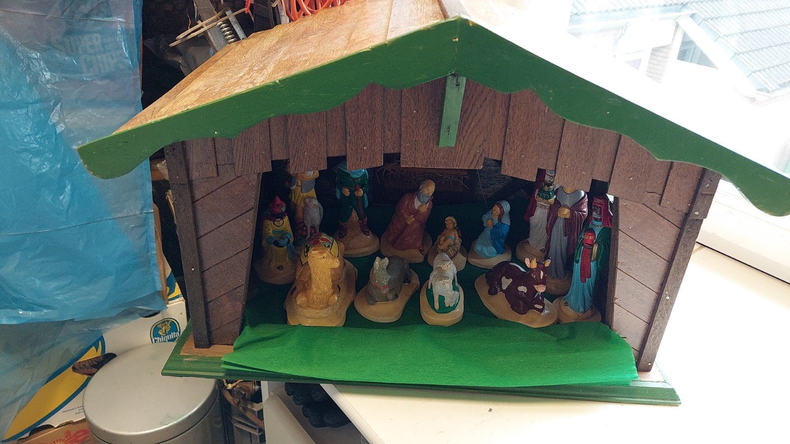 mooie kerstgroep met kerststal, Ophalen