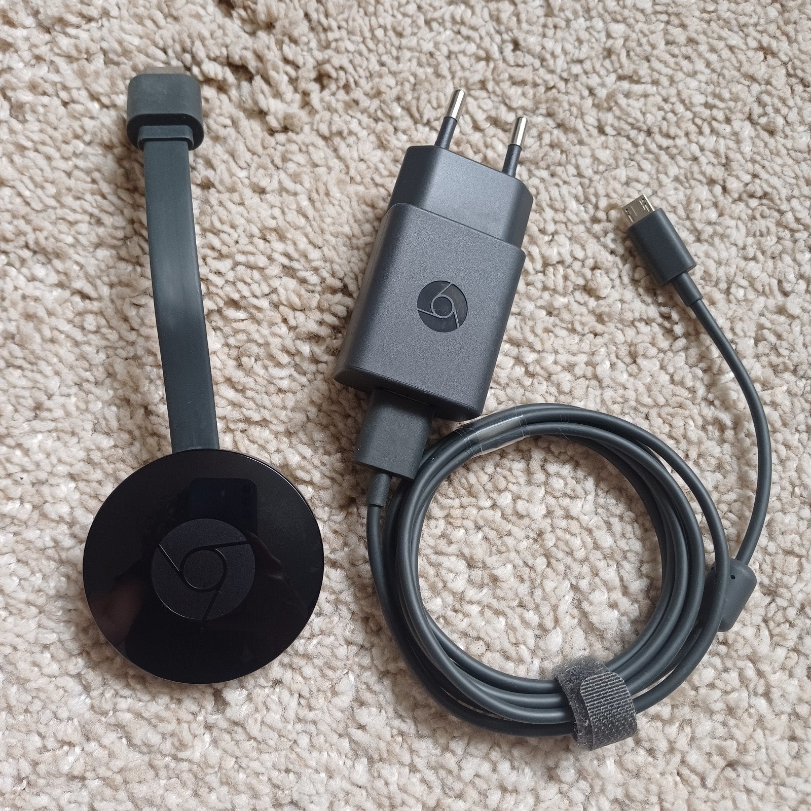 Google Chromecast Wifi Zwart met adapter en kabel, Audio, Tv en Foto, Mediaspelers, Ophalen of Verzenden, Zo goed als nieuw, HDMI