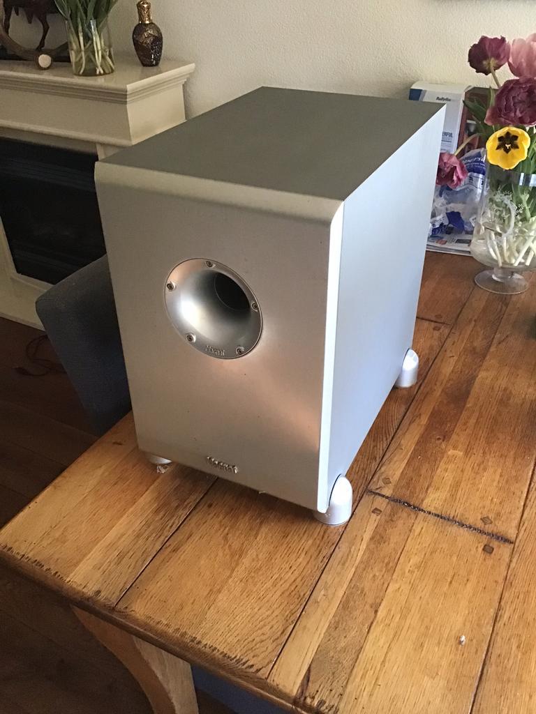 Magnat Powered Subwoofer., Ophalen, Gebruikt, Subwoofer, Magnat