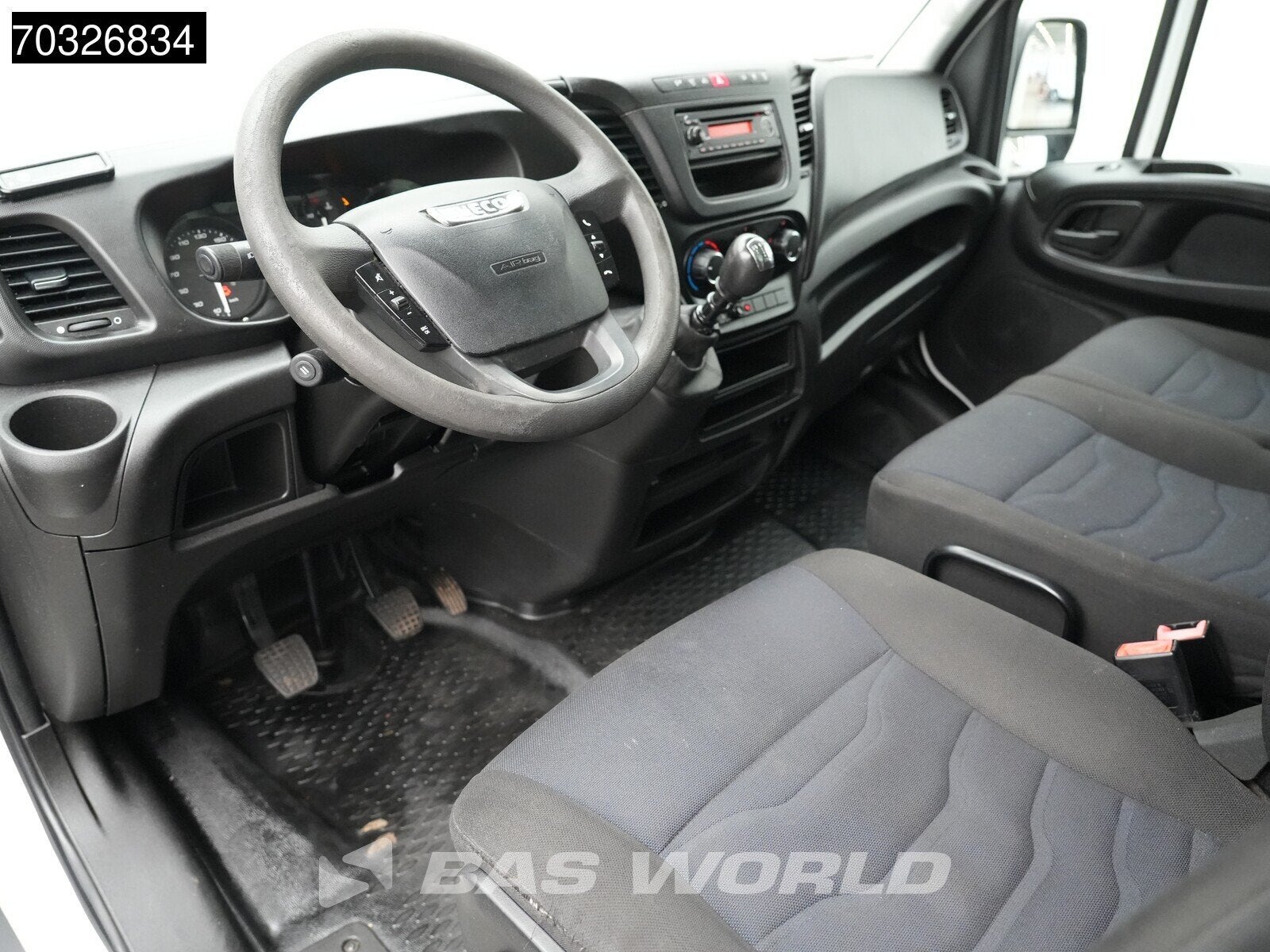 Iveco Daily 35C14 Laadklep Bakwagen Airco Cruise Euro6 Meube, Auto's, Bestelauto's, 2965 kg, Stof, Gebruikt, Euro 6