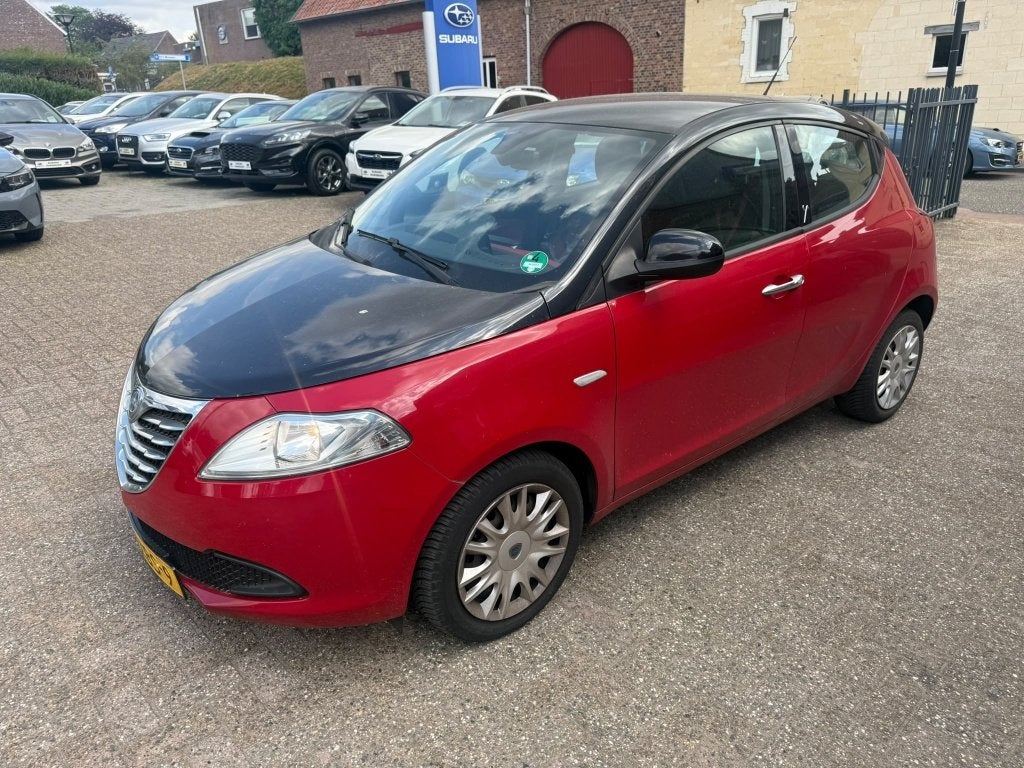 Lancia Ypsilon 0.9 TwinAir Bl.&Red (bj 2012), Euro 5, 86 pk, Gebruikt, Origineel Nederlands