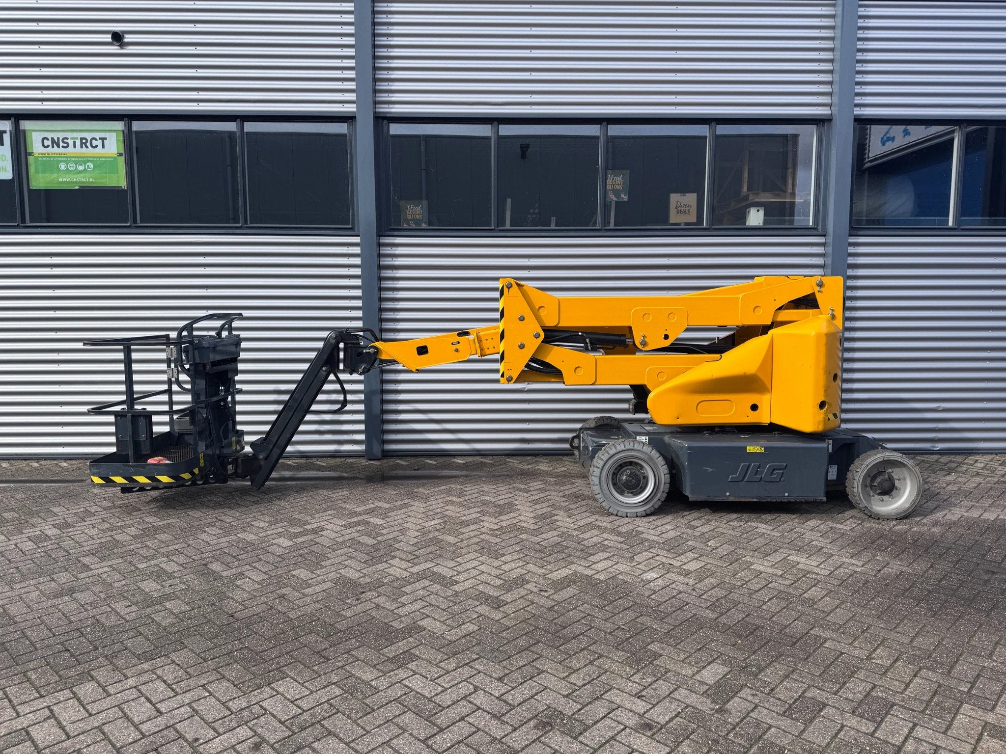 JLG E400AJPN Hoogwerker Knikarmhoogwerker (bj 2012), Zakelijke goederen
