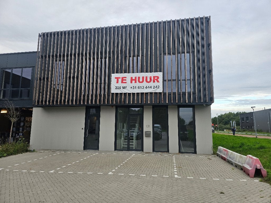 te huur bedrijfsruimte, 220 m², Huur, Bedrijfsruimte