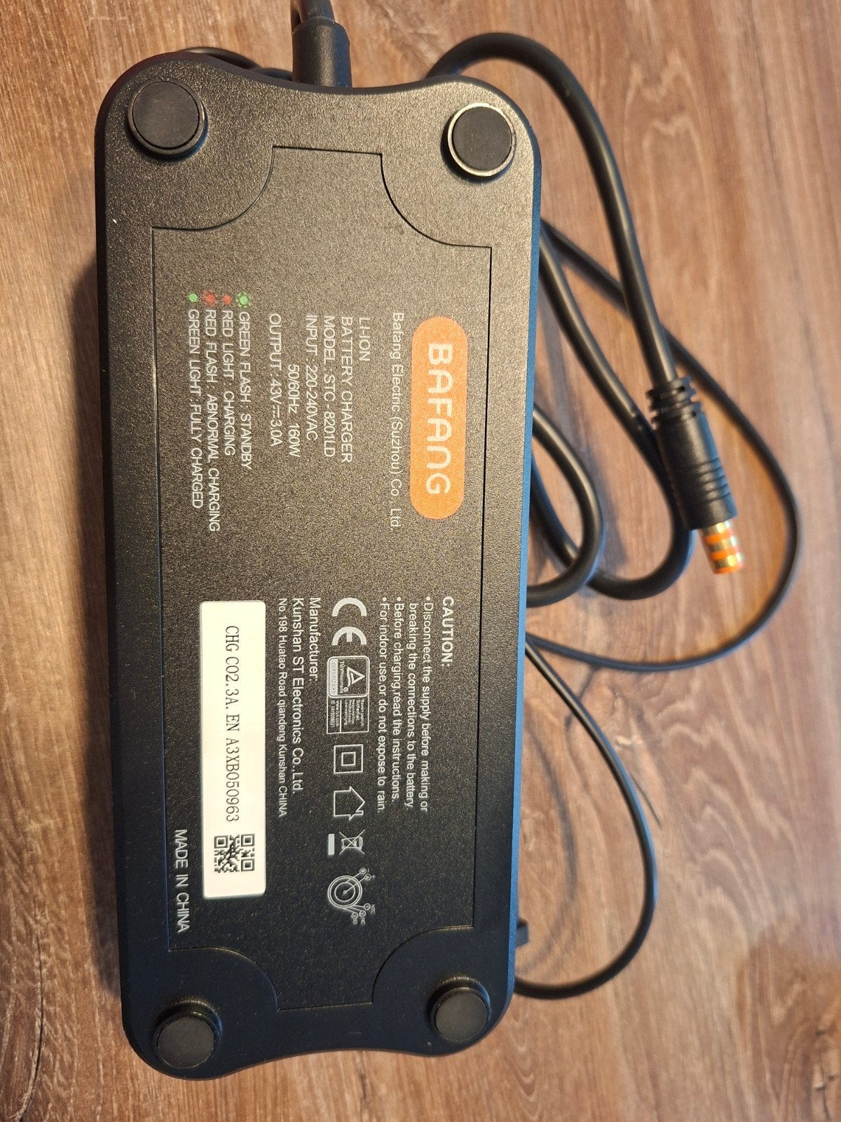 Bafang STC-8201LD E-bike Oplader, Zo goed als nieuw