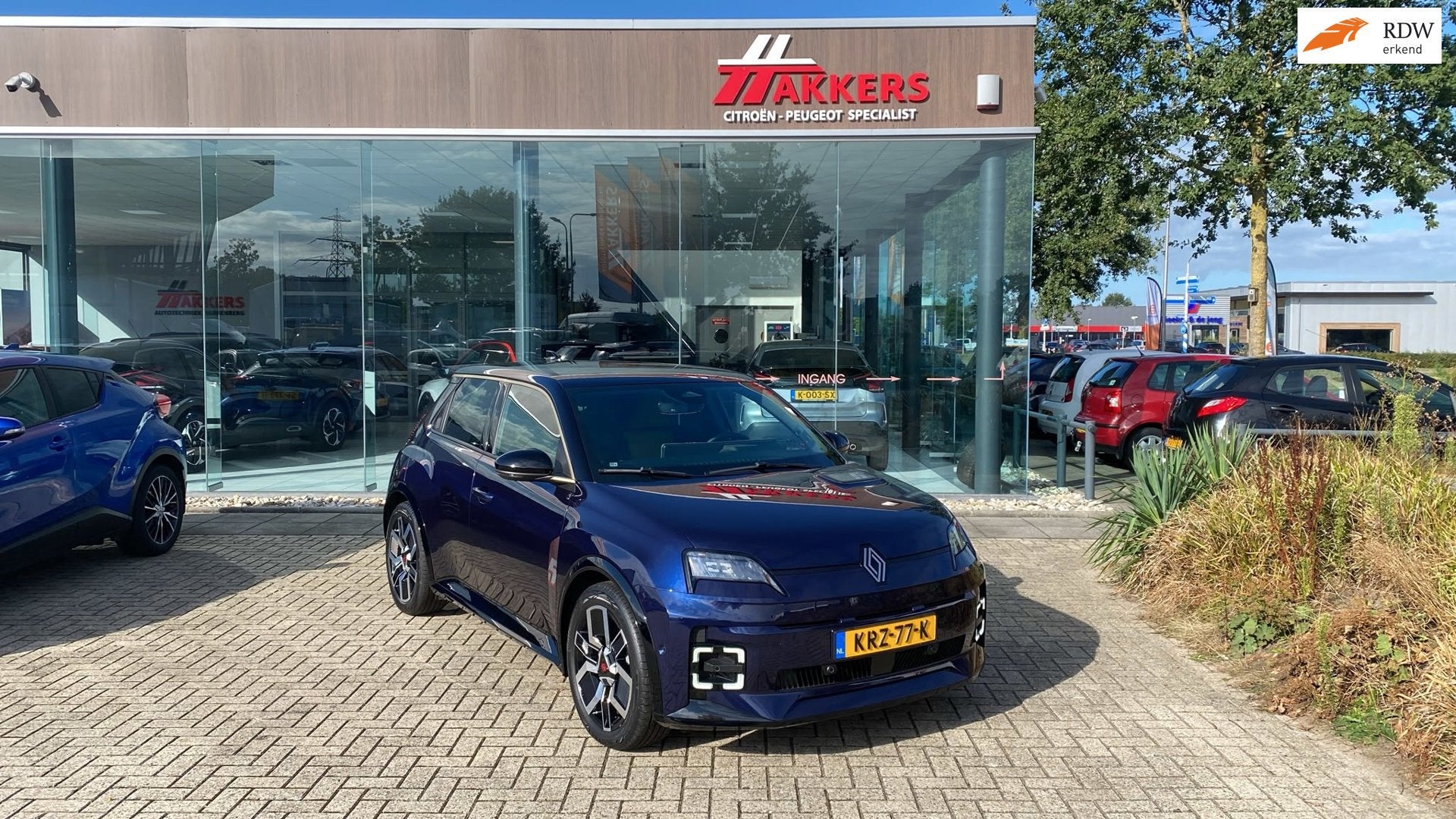 Renault 5 Comfort range iconic cinq 52 kWh, Auto's, Stof, Gebruikt, 150 pk, Blauw