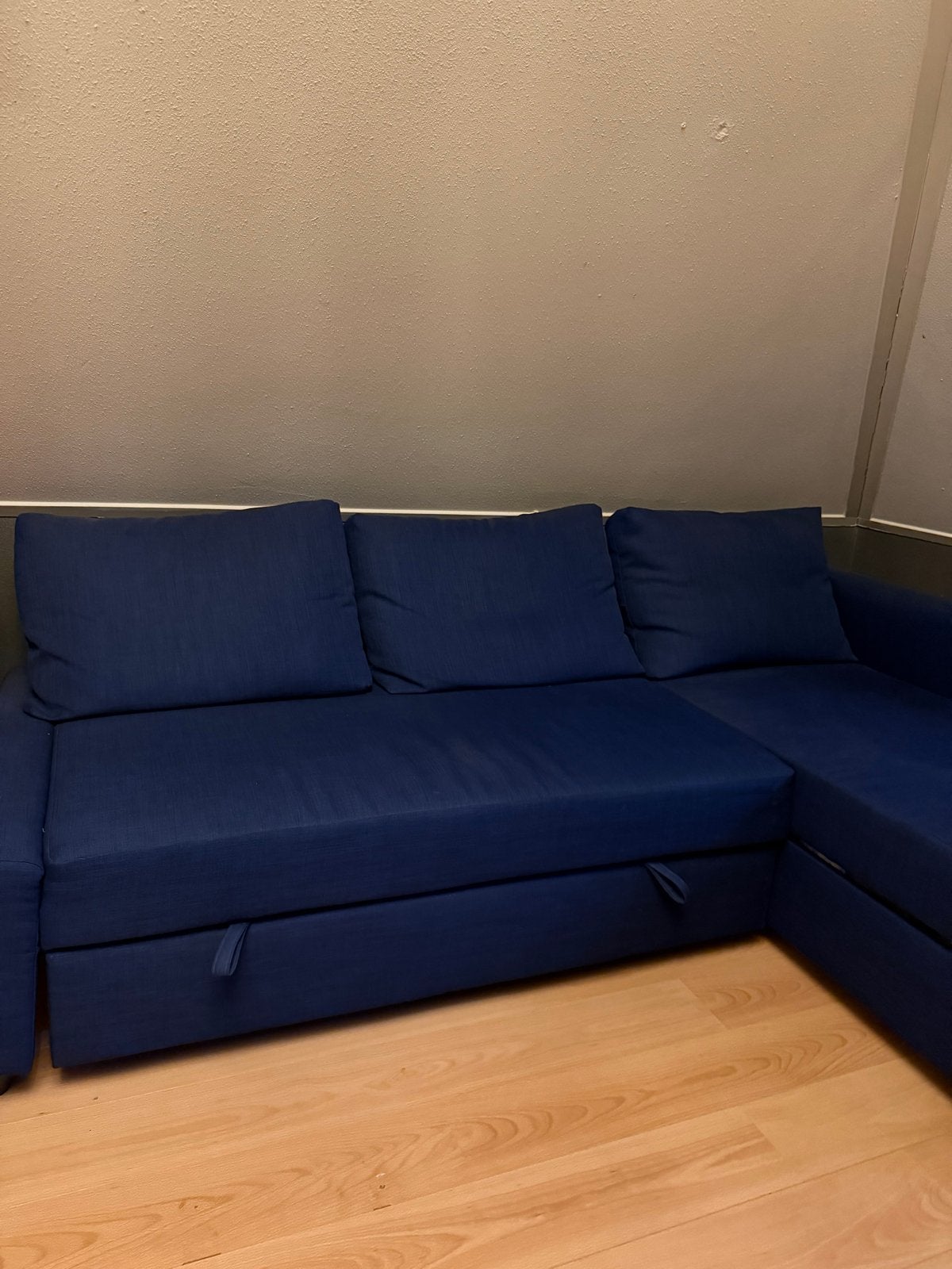 Foto 6 van IKEA FRIHETEN Blauwe Bedbank