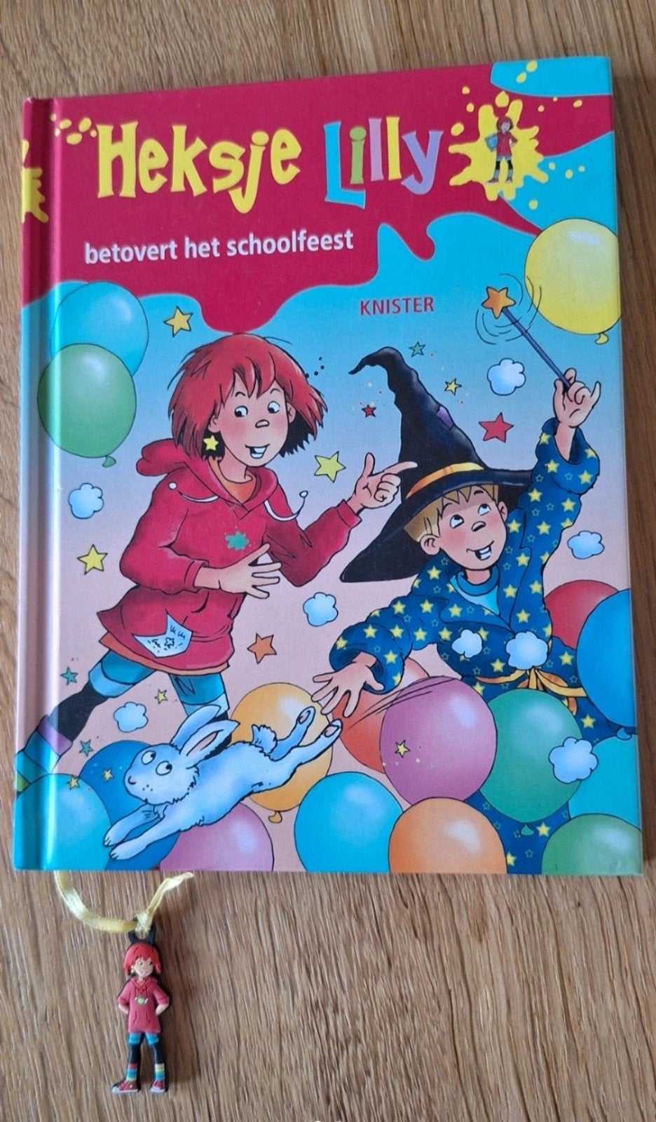 Heksje Lilly betoverd het  schoolfeest, Ophalen of Verzenden, Zo goed als nieuw