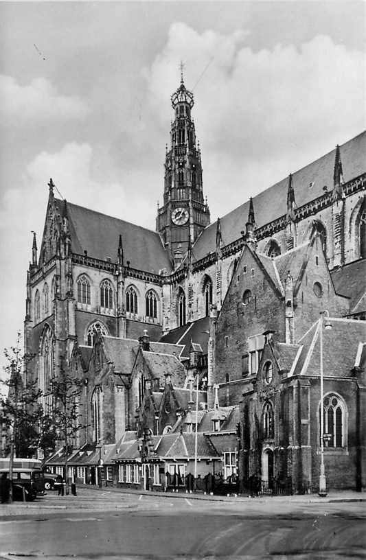 377-193-021 Haarlem Grote of St Bavo Kerk, Verzamelen, Ophalen of Verzenden, Voor 1920, Noord-Holland