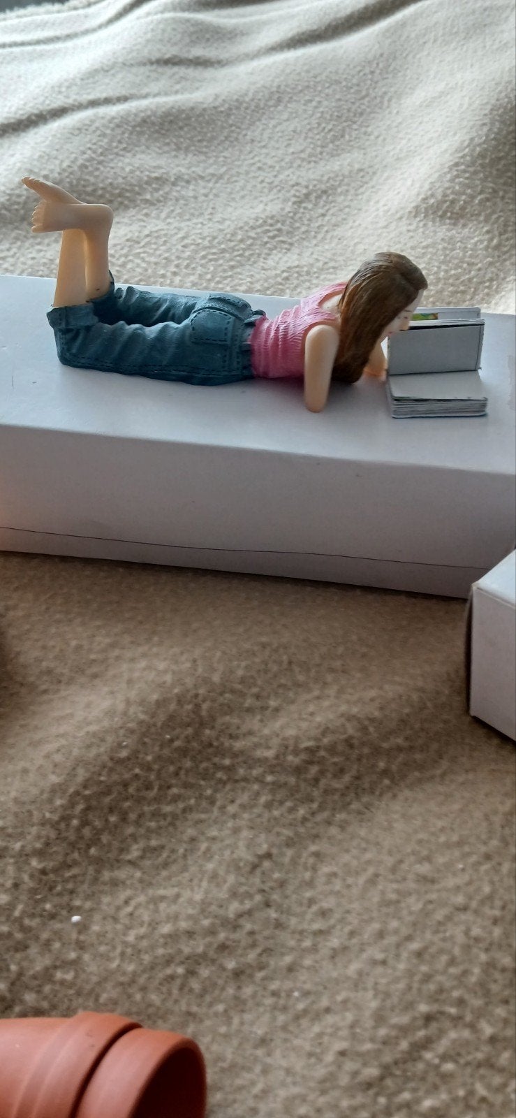 Resin pop poppenhuis, Verzenden, Zo goed als nieuw, Poppenhuis
