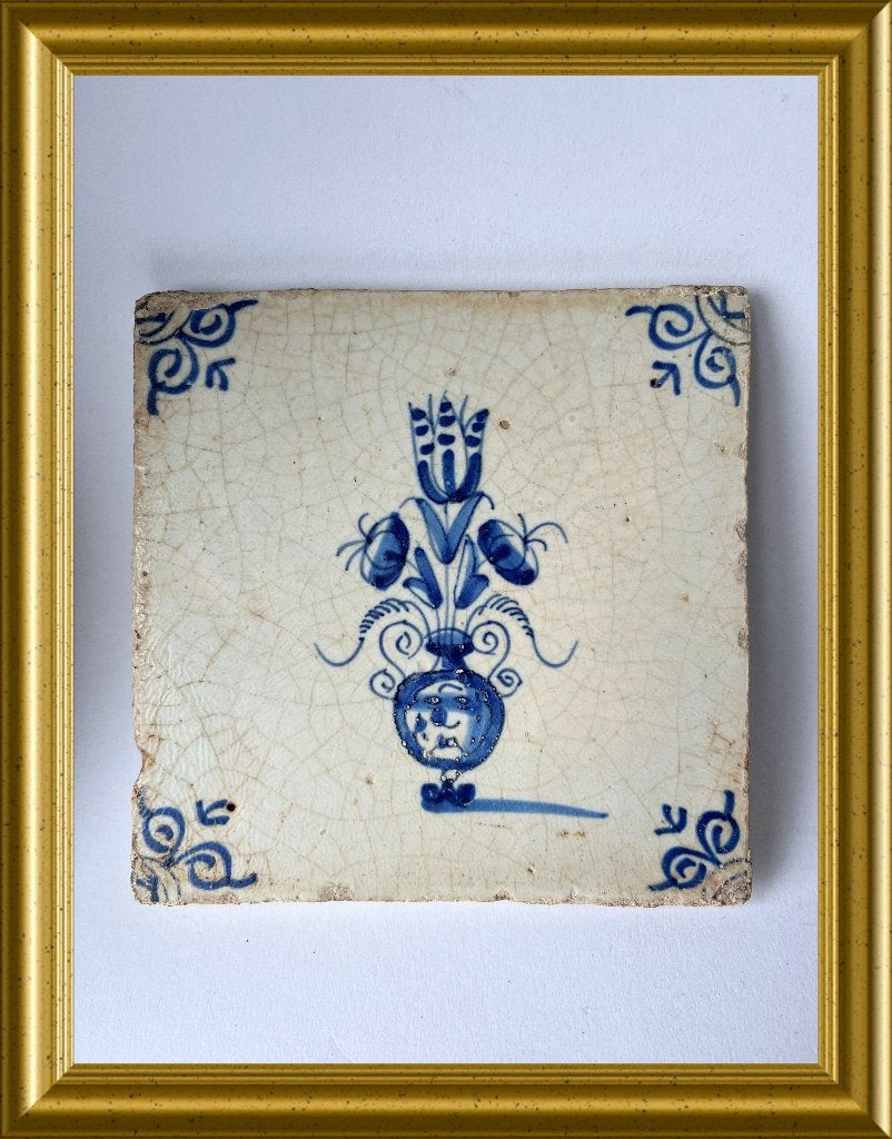 Antieke tegel : vaas met gezicht, mascaron, Ophalen of Verzenden