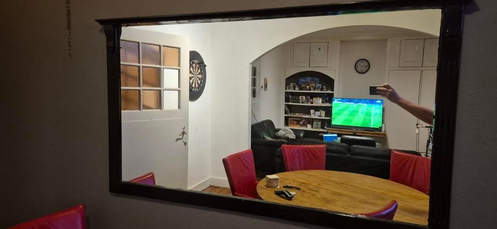 Grote spiegel met donker houten lijst, Huis en Inrichting, Woonaccessoires | Spiegels, Gebruikt, 100 tot 150 cm, Ophalen of Verzenden