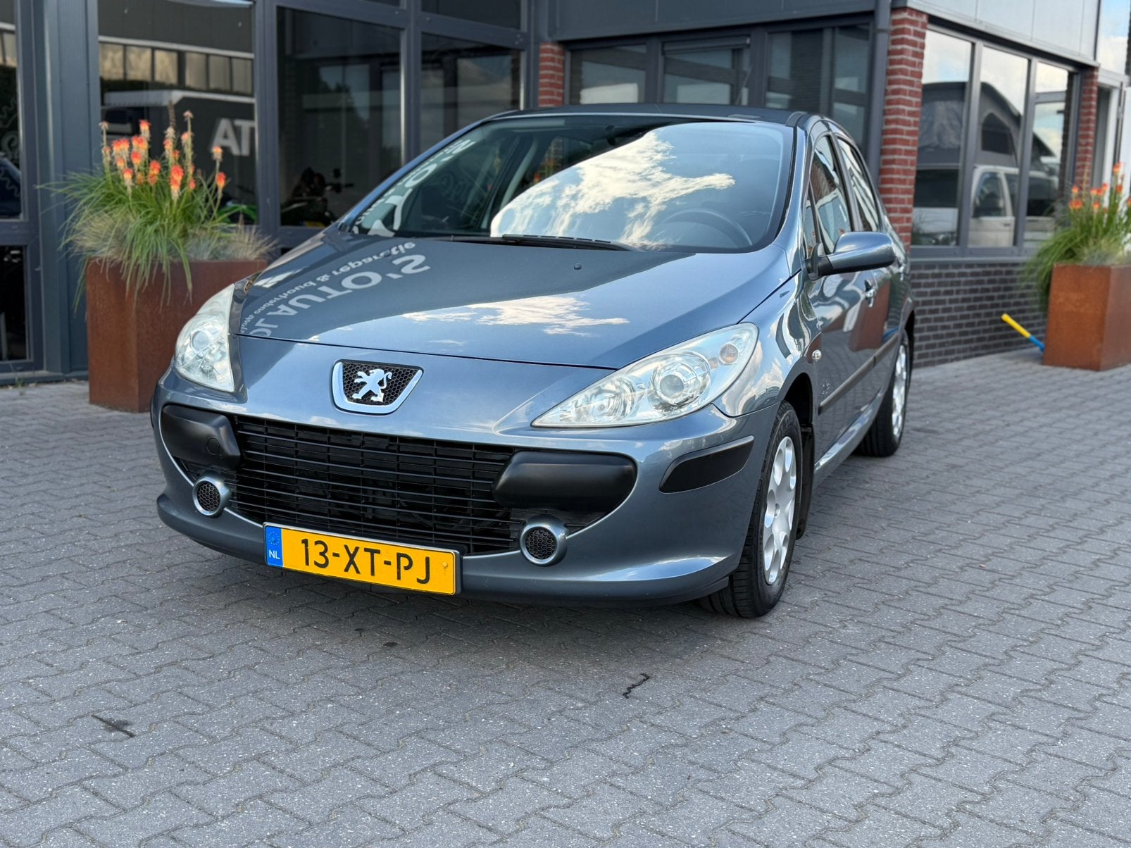 Peugeot 307 1.6 16V 5DR 2007 Grijs, Auto's, Voorwielaandrijving, Stof, Zwart, 4 cilinders