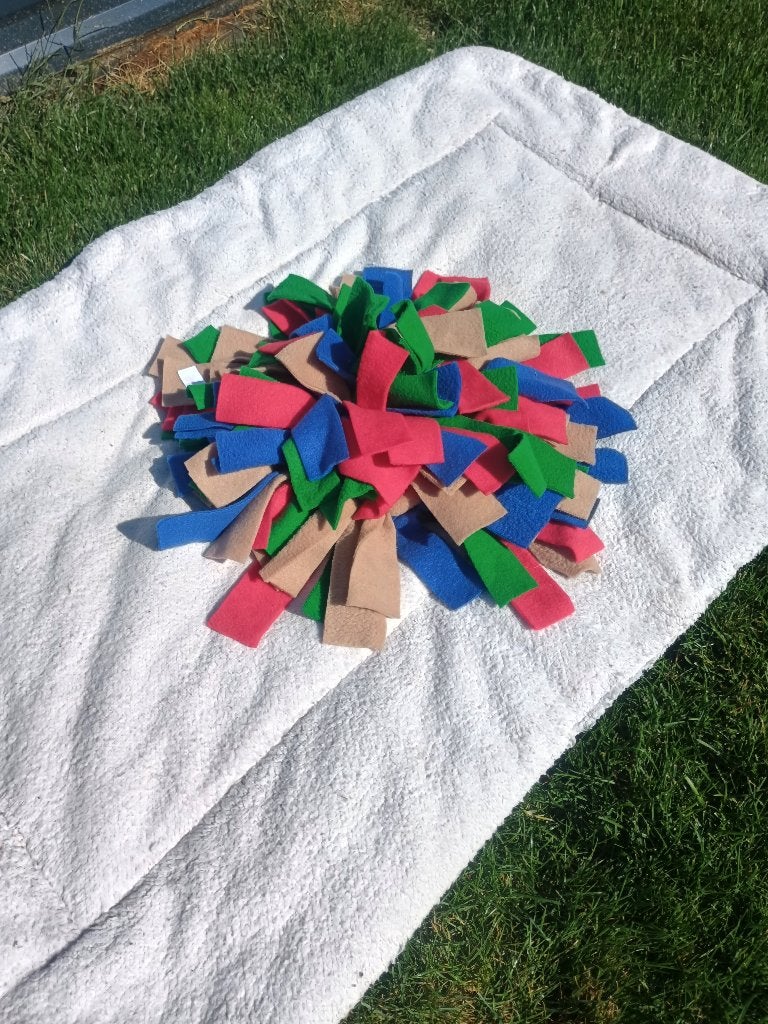 Te koop mooie snuffelmat voor de  hond, Overige merken, Ophalen of Verzenden, Zo goed als nieuw, Hondenspeelgoed