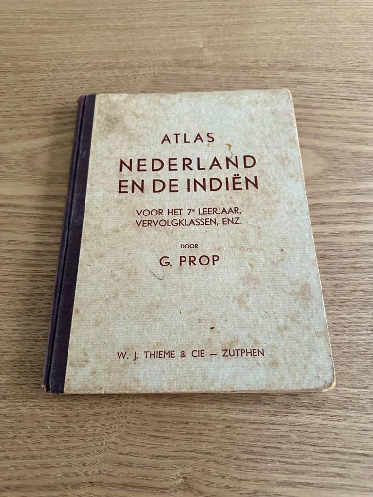 Atlas Nederland en de Indiën. G.Prop., Boeken, Ophalen of Verzenden, Gelezen