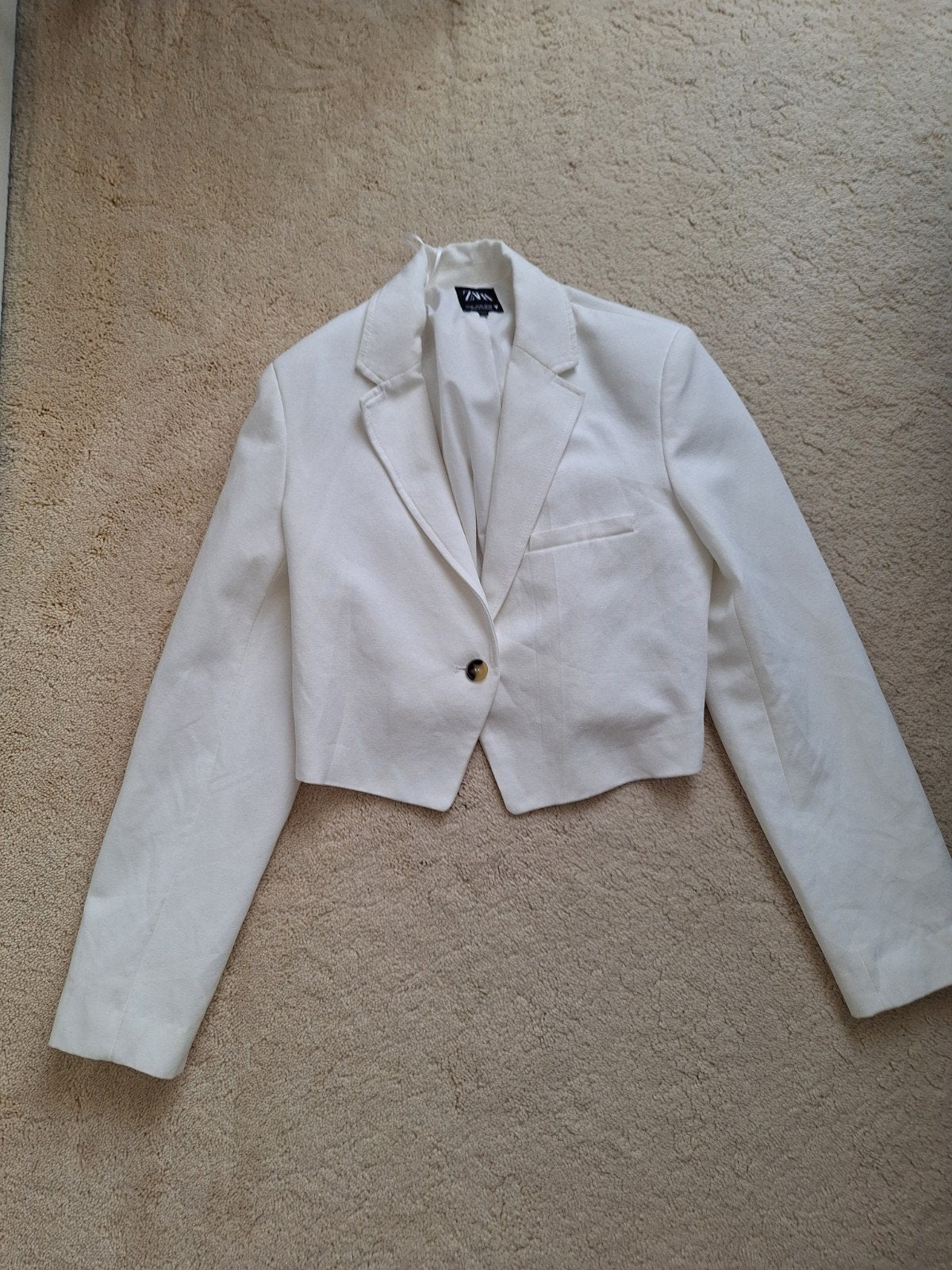 Witte cropped blazer Zara maat XS, Ophalen of Verzenden, Zo goed als nieuw, Jasje, Maat 34 (XS) of kleiner