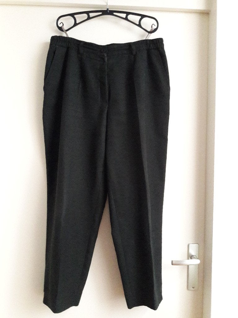 Mooie diep donker dennengroen stoffen lange broek merk Canda, Overige kleuren, Verzenden, Maat 46/48 (XL) of groter, Zo goed als nieuw