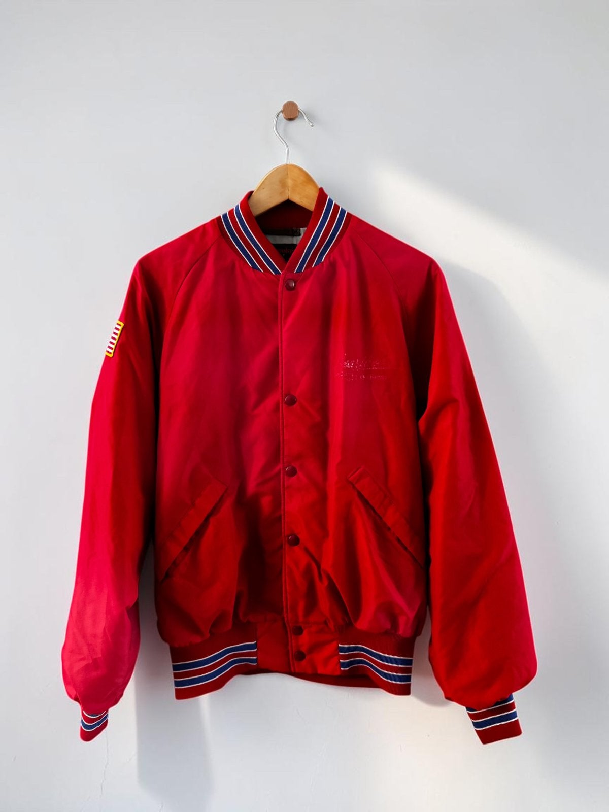 Dunbrooke Pla-Jac vintage varsity bomberjack rood large L, Ophalen of Verzenden, Zo goed als nieuw, Maat 52/54 (L), Rood