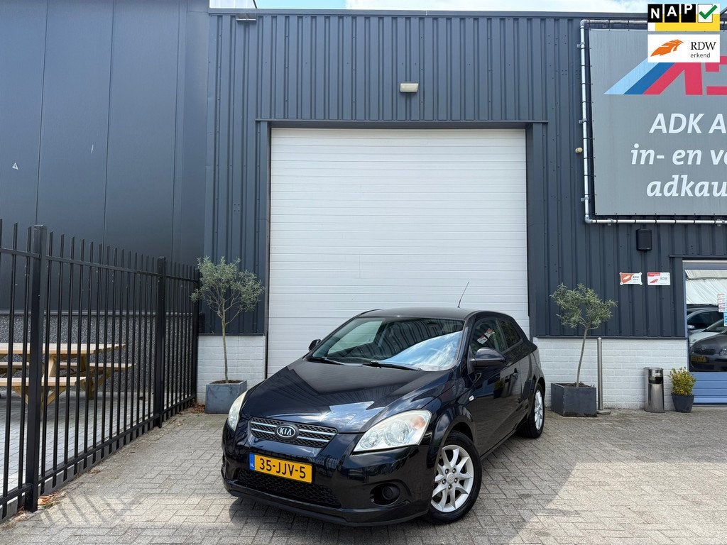 Kia Pro_cee'd 1.4 Fifteen ISG NIEUWE APK/AIRCO/NAVIGATIE, Auto's, Voorwielaandrijving, Stof, Gebruikt, Zwart