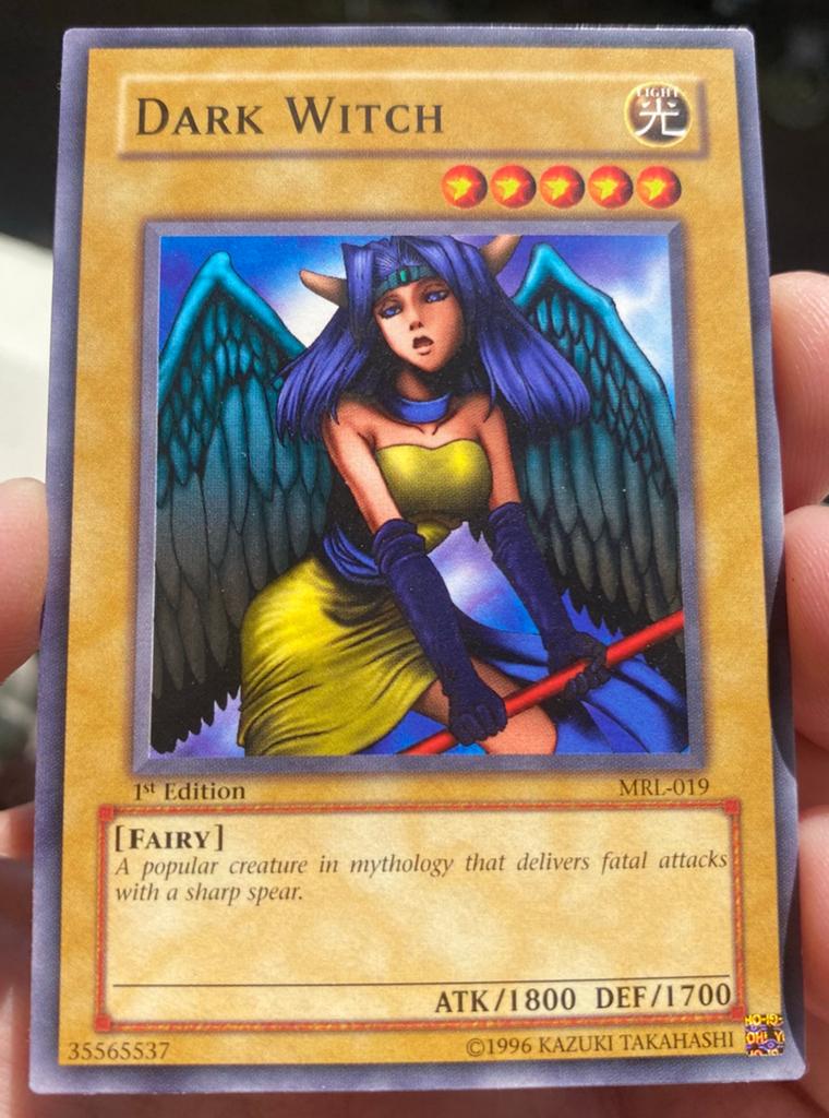 Yu-Gi-Oh! Dark Witch MRL 1st Edition Old US Print !, Ophalen of Verzenden, Gebruikt, Losse kaart