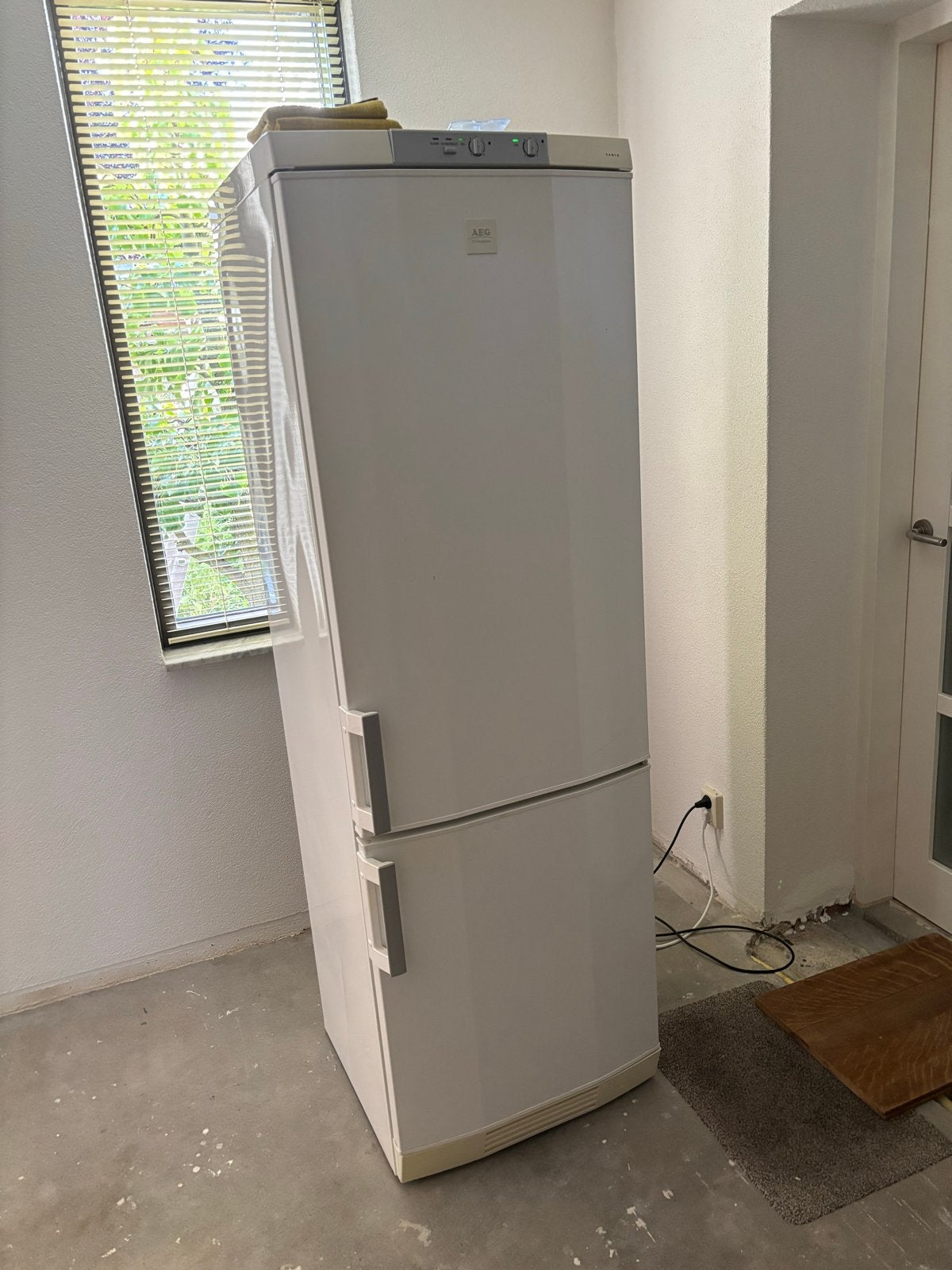 AEG Koel-vriescombinatie - Ruim en energiezuinig, Ophalen, Gebruikt, 200 liter of meer, 60 cm of meer