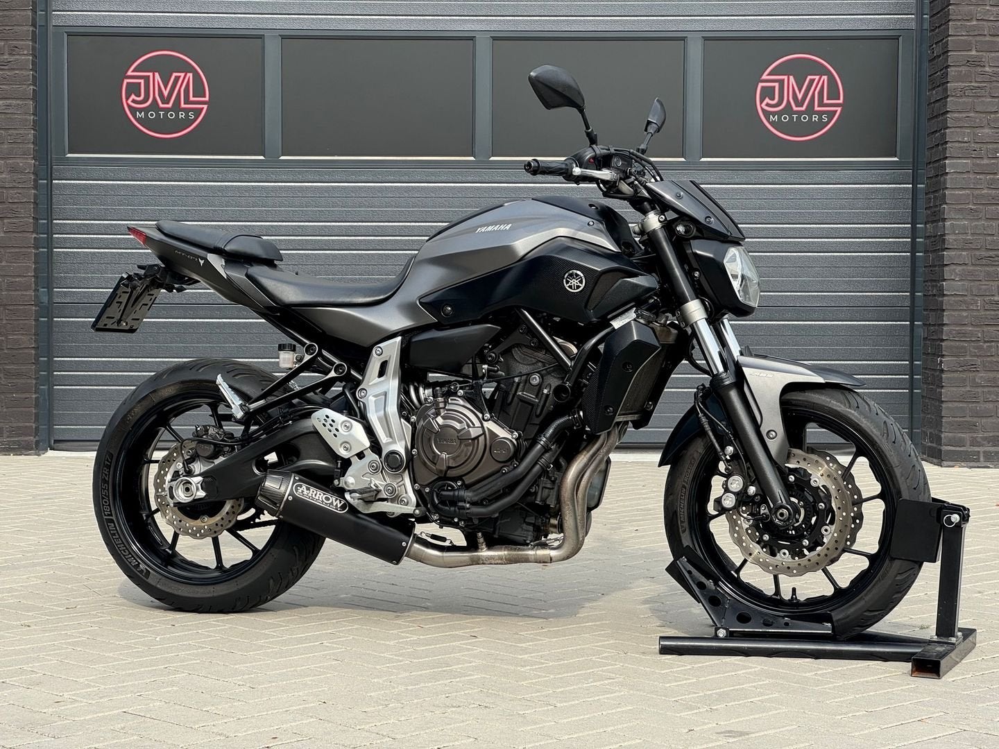 Yamaha MT-07 ABS *MATGRIJS* ARROW Uitlaat MT07 MT 07 bj2016, 2 cilinders, Ambachtsweg 3c, Bedrijf, Meer dan 35 kW
