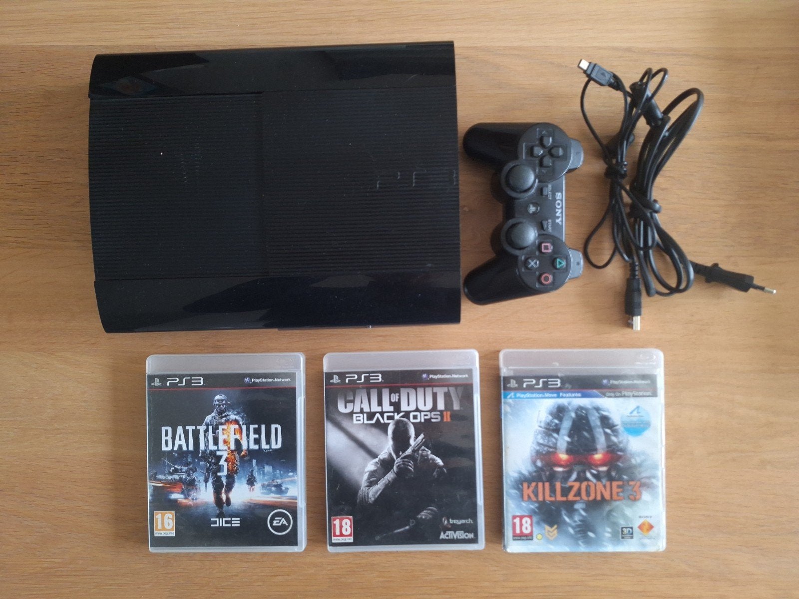 Sony PS3 met controller en spellen, Spelcomputers en Games, Met games, Super Slim, Verzenden, Met 1 controller